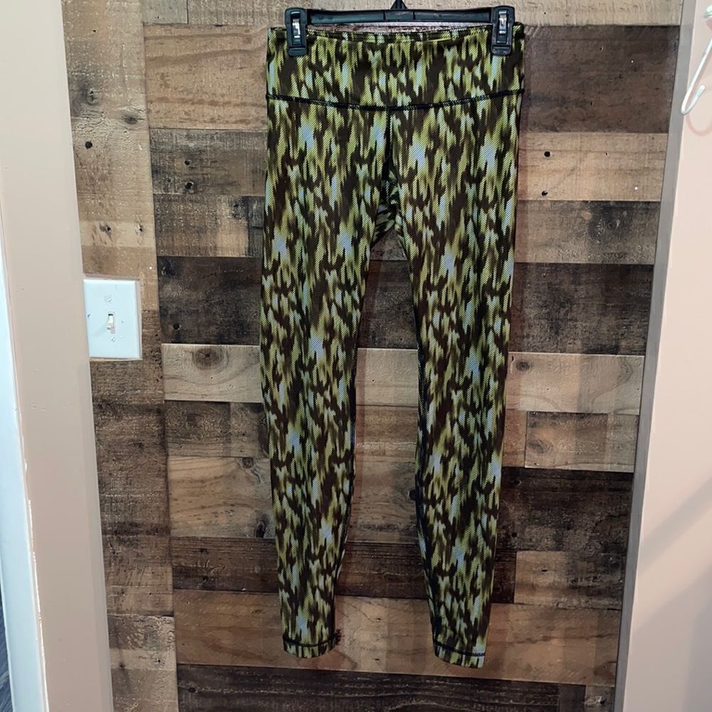 Lululemon Wunder Under Pant Full-On Luxtreme
Lusche Telemark Almost Pear Inkwell